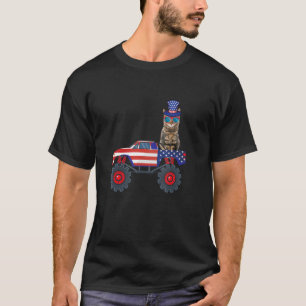 Cat Truck 4th of July Matching Family USA Patriot T-Shirt