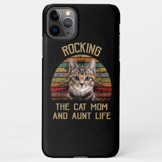 Cat | Vintage Rocking The Cat Mom And Aunt Life iPhone 11Pro Max Case
