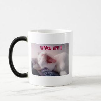 Cat Yawning Magic Mug