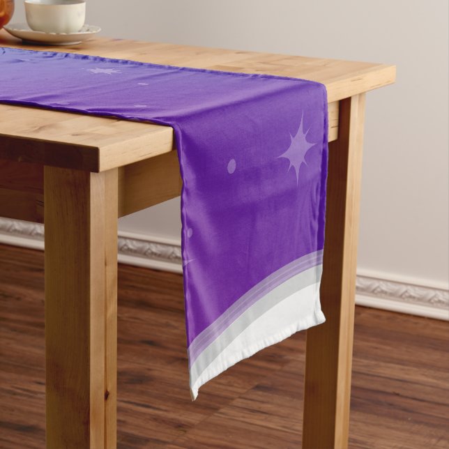 Catch a Falling Star Short Table Runner (In Situ)
