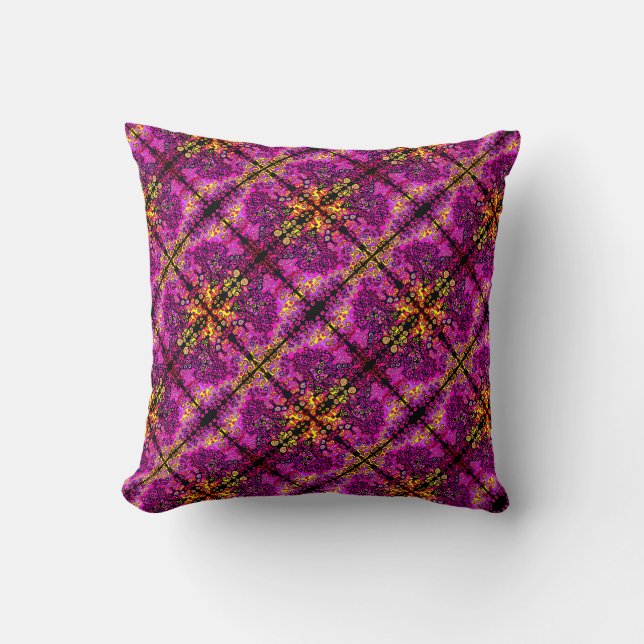Catch me if you can Pinky! Rainbow maze Throw Pillow (Front)