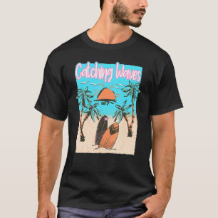 Catching Waves Surfing Beach Vintage Surf T-Shirt