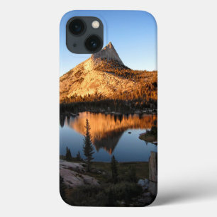 Cathedral Peak Sunset - John Muir Trail - Yosemite iPhone 13 Case
