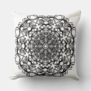 Catherine Octa Glyph Coussin