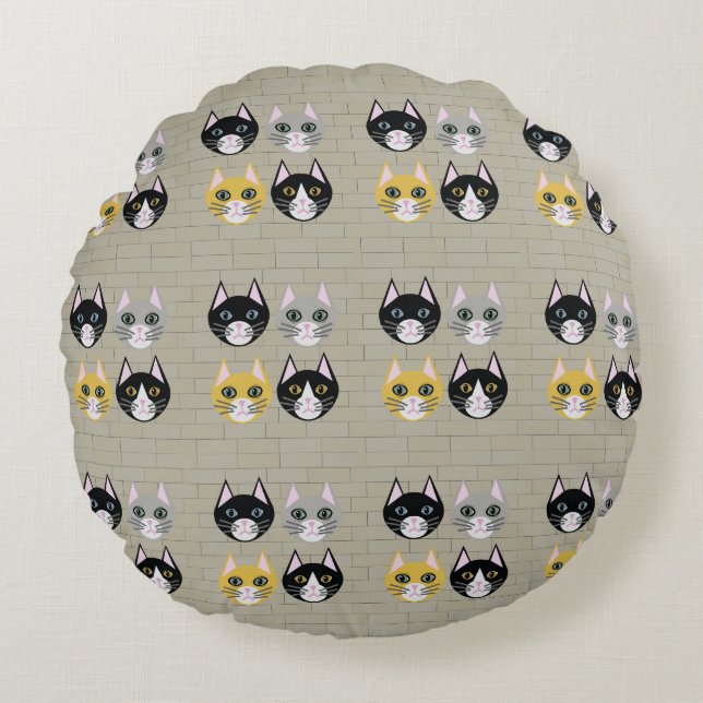 Cats brick round pillow (Front)