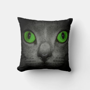 Cat's eyes two different sides  - throw pillow