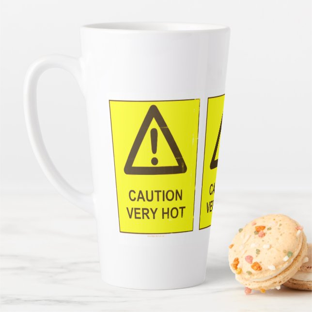 Caution - Hot Latte Mug (En situation)