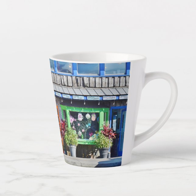 Cèdre Clé Magasins Latte Mug (Droite)