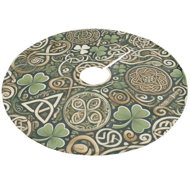 Celtic Bloom Fleece Tree Skirt (Angled)