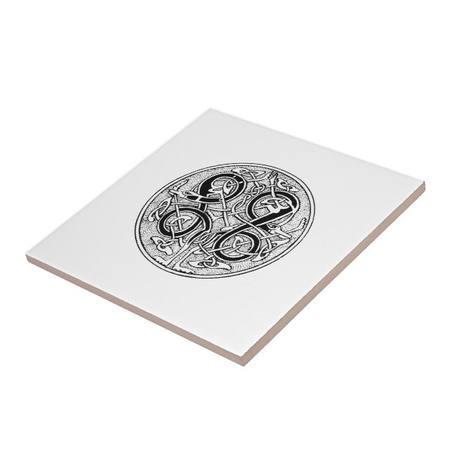 Celtic knotwork on any colour tile (Side)