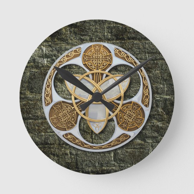Celtic Shield Round Clock (Front)