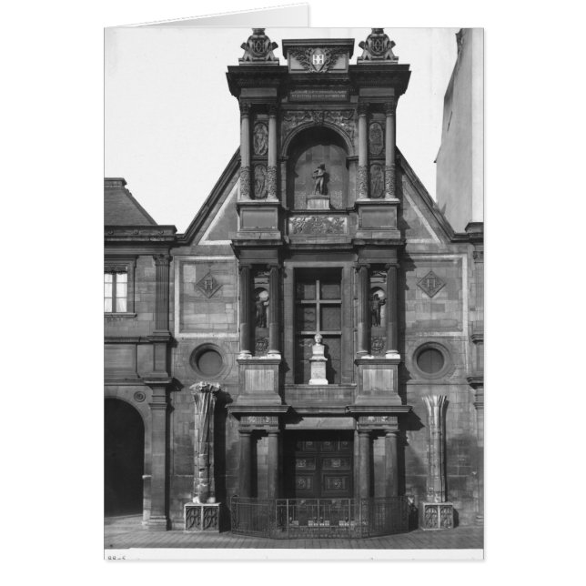 Central part of the main fa�ade (Front)