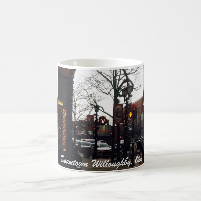 Centre-ville de Willoughby Christmas Photo Mug (Centre)