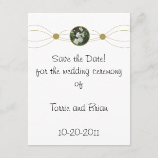 Centred white flower bouquet Save the Date