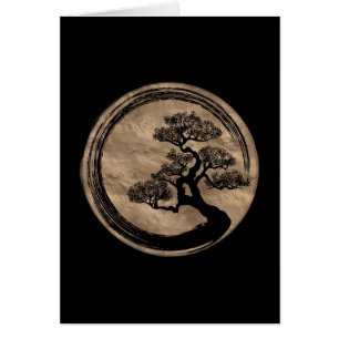 Cercle de zen d'Enso et or d'arbre de bonsaïs