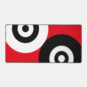 Cercles abstraits noir et blanc sur fond rouge