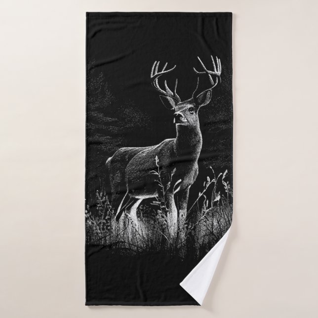 Cerf aux bois encadrés par champ et arbre (Serviette de bain)