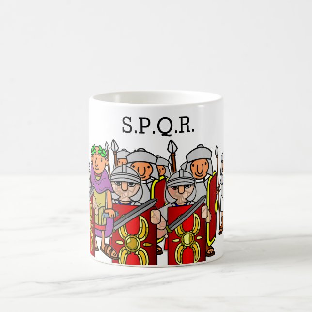 César et sa tasse antique de Rome de légion (Centre)