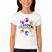 Cessez d'intimider le T-shirt de filles