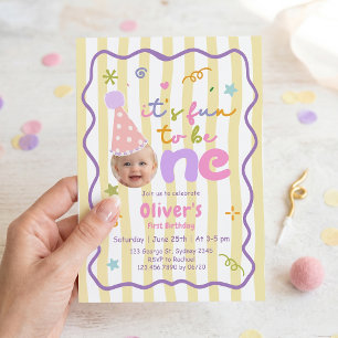 C'est amusant d'être une invitation d'anniversaire