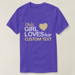 Cette fille aime son T-shirt Customisé
