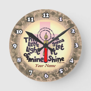 Cette petite horloge chrétienne