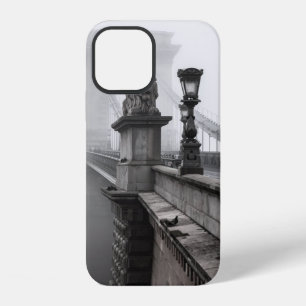 CHAIN BRIDGE, BUDAPEST iPhone 12 CASE
