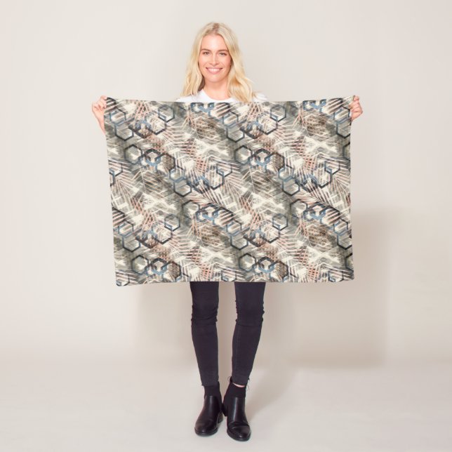 Chains on palm leaves. fleece blanket (In Situ)