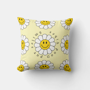 Chamomile Flower Funny Cute Trendy Floral Design Throw Pillow