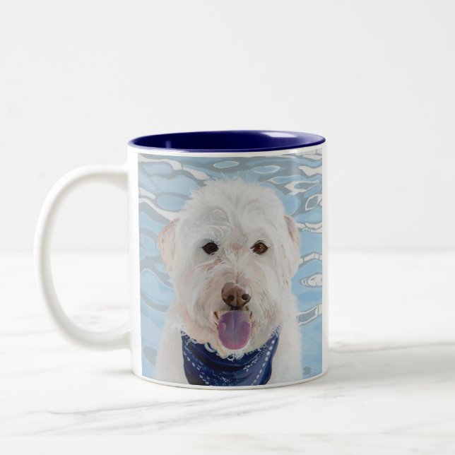Champagne Labradoodle avec la tasse de l'eau (Gauche)
