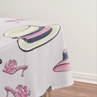 Chapeau et chaussure de Derby élégant / Nappe rose
