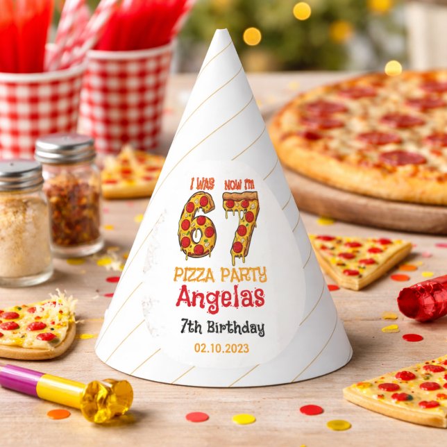 Chapeaux De Fêtes Fête d'anniversaire moderne de Slice Slice Boy Six (Modern Slice Slice Boy Six Seven Birthday Party Hat)