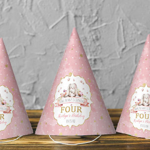 Chapeaux De Fêtes Un lapin atteint quatre ans