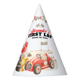 Chapeaux De Fêtes Voiture de course rétro premier tour autour de la