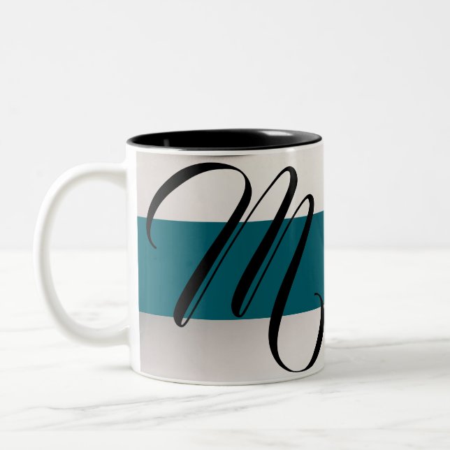 Charme classique : M Lettre Design Mug en céramiqu (Gauche)