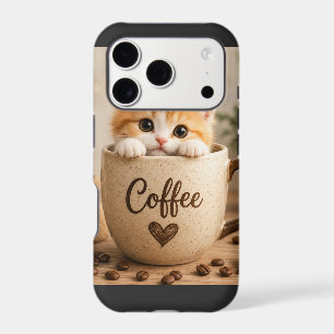 Charme de chaton dans une tasse de café