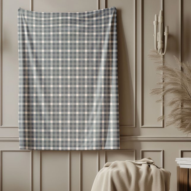 Charming Coral and Grey Blanket with Plaid Design (Charming Coral and Grey Blanket with Plaid Design)