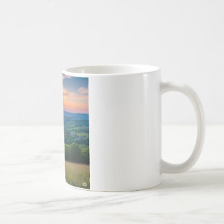 Chasing Sunsets & Good Vibes 🌅 Coffee Mug