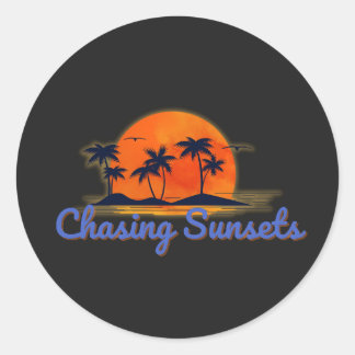 Chasing Sunsets – Tropical Summer Vibes 2026 Classic Round Sticker