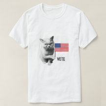 Chat avec t-shirt American Flag Vote