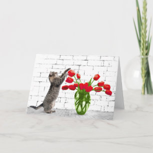 Chat avec Tulipes rouges Carte d'anniversaire