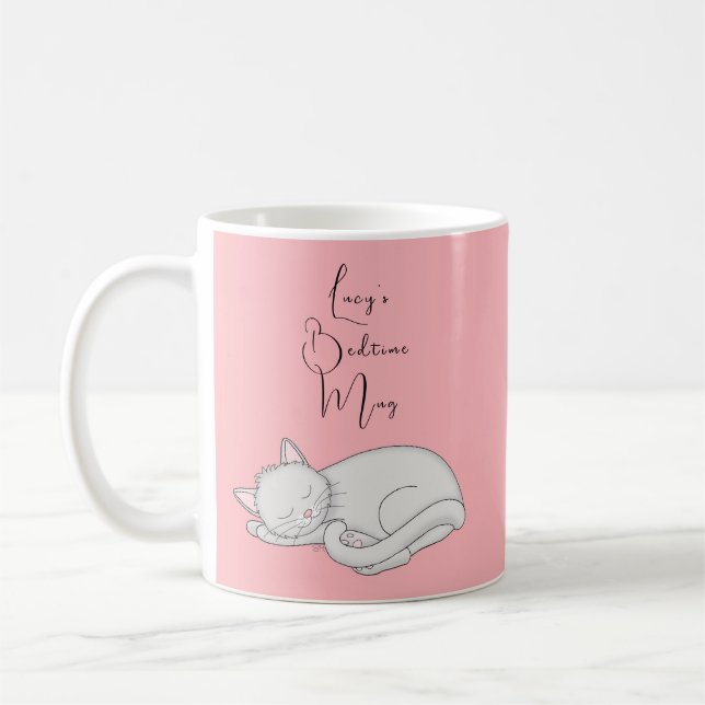 Chat couché personnalisé Mug de couchage sur rose (Gauche)