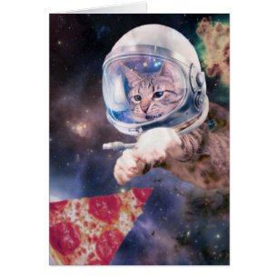 Chat d'astronaute chassant une tranche de pizza