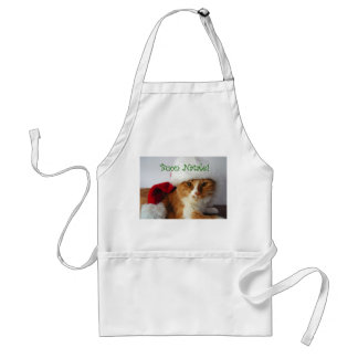Chat italien de salutation dans le tablier de