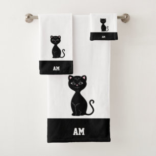 Chat noir & monogramme sur fond noir et blanc
