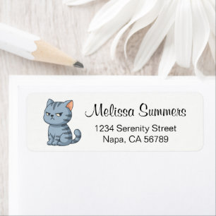 Chat tabby gris grincheux