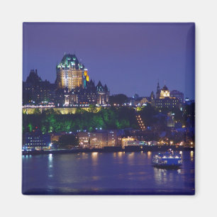Château Frontenac Casque Nuit Québec Magnet