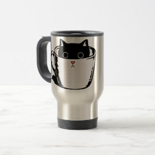 Chaton noir avec nez rouge caché dans une tasse