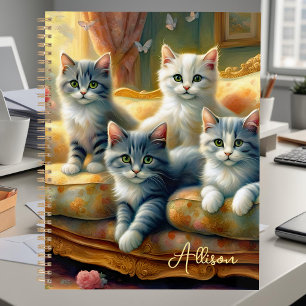 Chats sur le canapé - scène mignonne en vintage lo