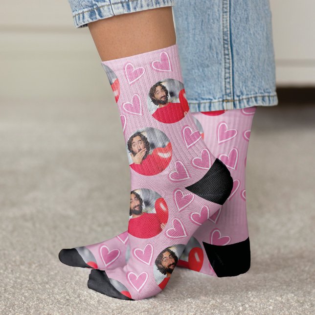 Chaussette L'amour à chaque étape : la Saint-Valentin personn (Créateur téléchargé)